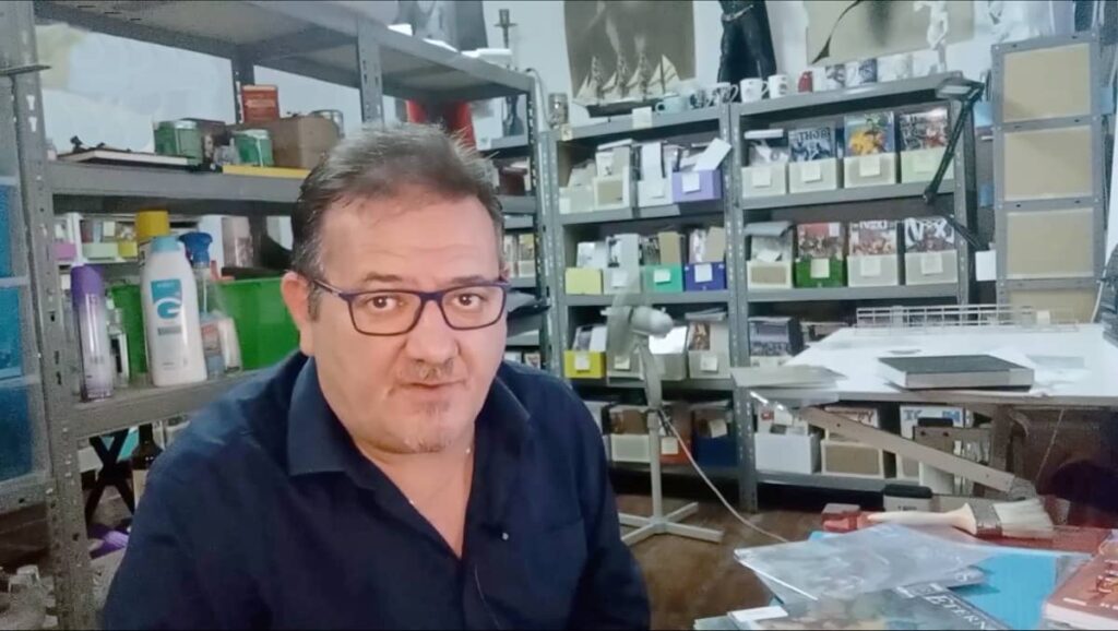 Arturo Petrel, Bat-Cueva